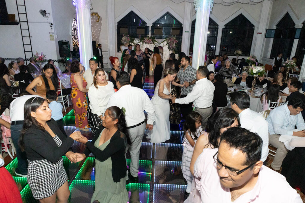 12 – Baile