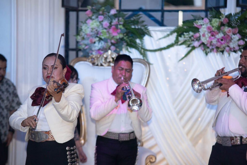 06 – Mariachi